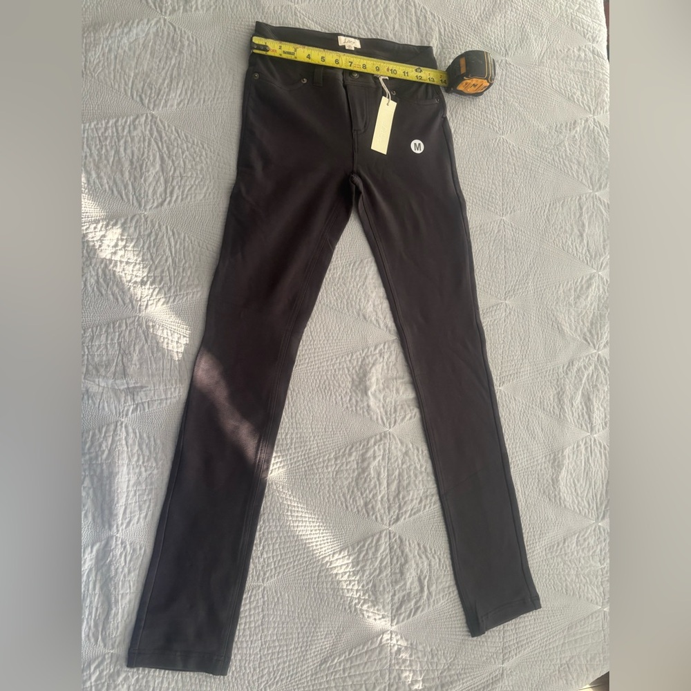 Gray Skinny Pants with Sleek Fit